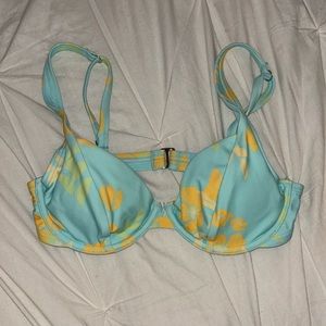 Ninety- Nine tropical bikini top